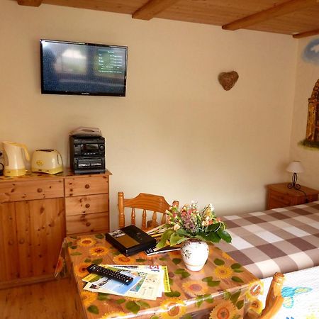 Gaestezimmer Am Maerchenbrunnen ドレスデン 部屋 写真