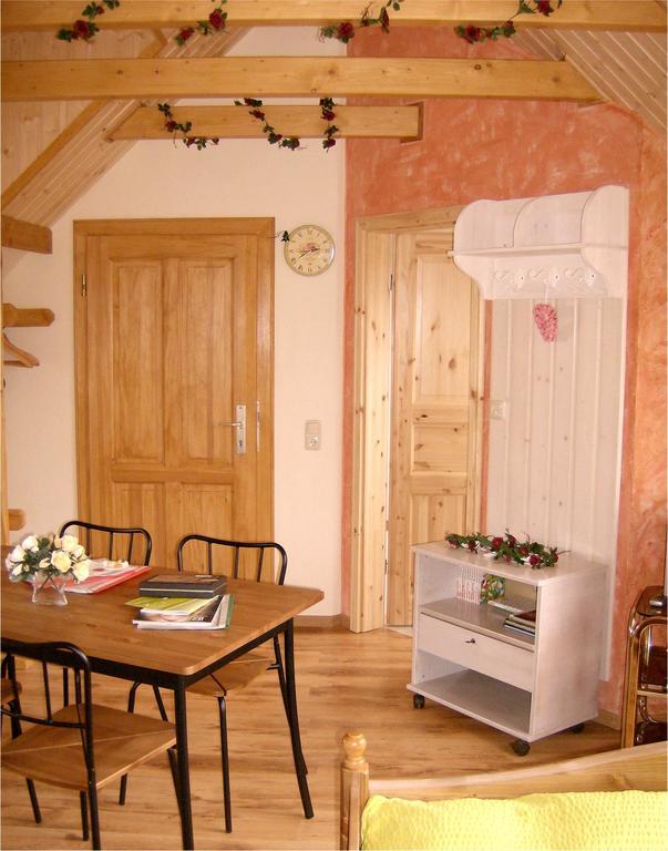 Gaestezimmer Am Maerchenbrunnen ドレスデン 部屋 写真