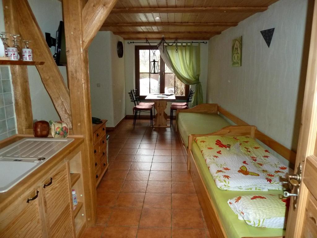 Gaestezimmer Am Maerchenbrunnen ドレスデン 部屋 写真