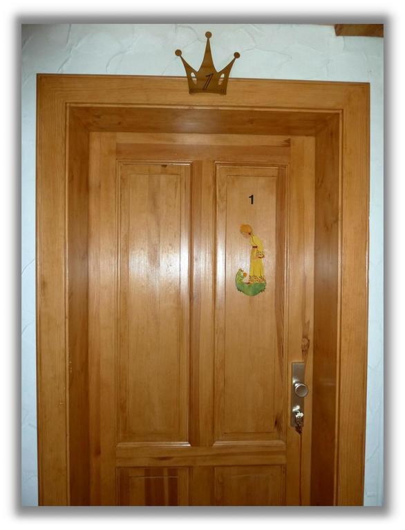 Gaestezimmer Am Maerchenbrunnen ドレスデン 部屋 写真
