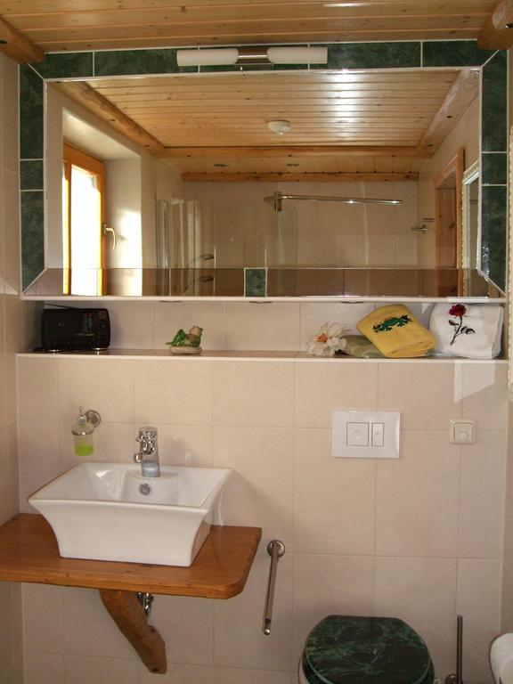 Gaestezimmer Am Maerchenbrunnen ドレスデン 部屋 写真
