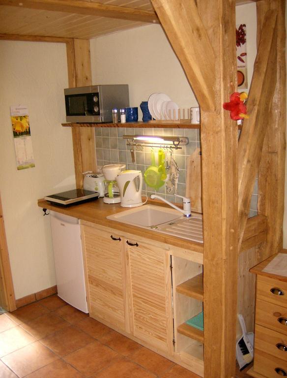 Gaestezimmer Am Maerchenbrunnen ドレスデン 部屋 写真