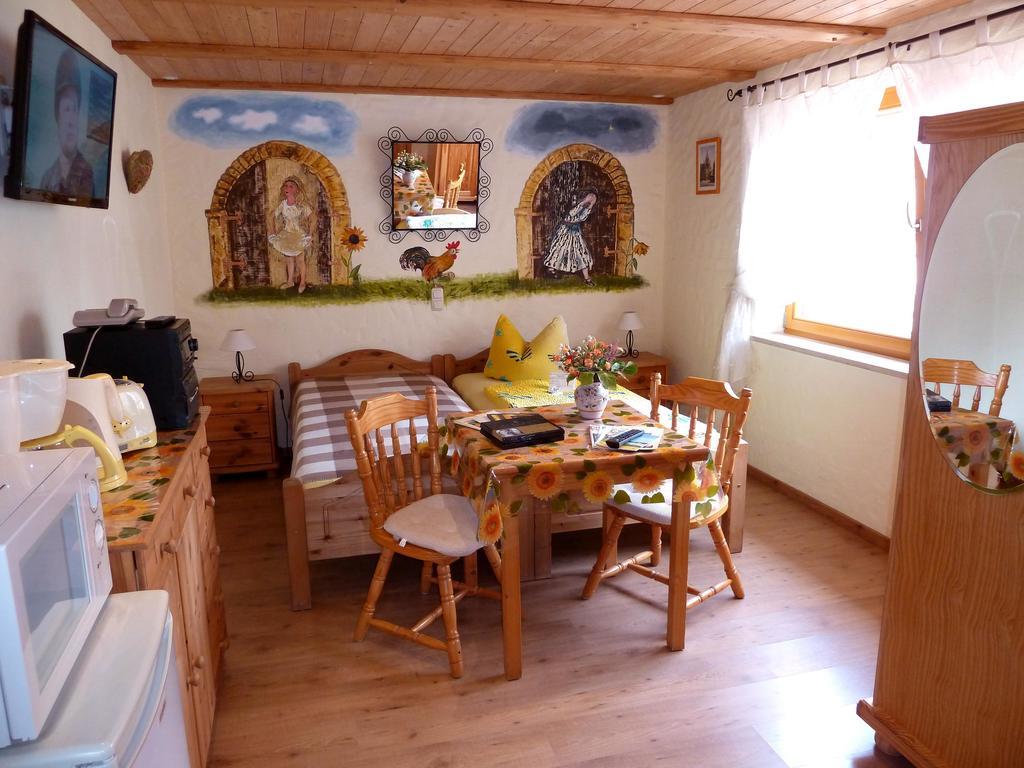Gaestezimmer Am Maerchenbrunnen ドレスデン 部屋 写真